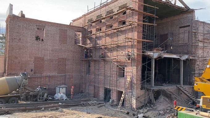 В Улан-Удэ при реконструкции театра «Ульгэр» нашли нарушения