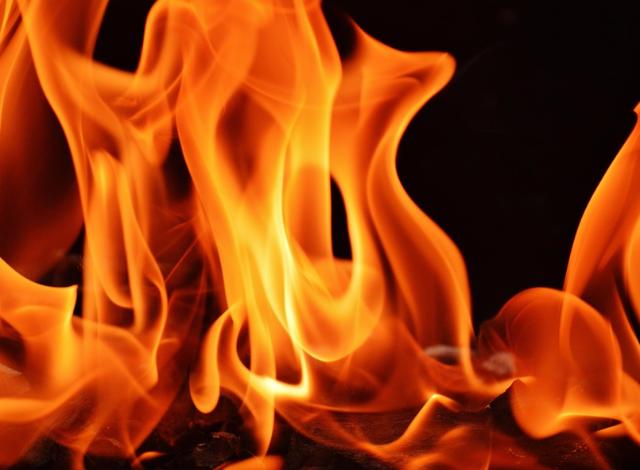 В Бурятии мужчина едва не сгорел на пожаре
