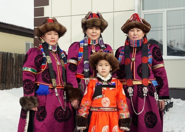 В Улан-Удэ представят коллекцию зимней бурятской одежды