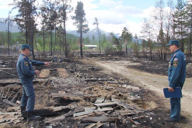 В Северомуйске до сих пор неизвестна точная причина пожара, уничтожившего 17 домов 