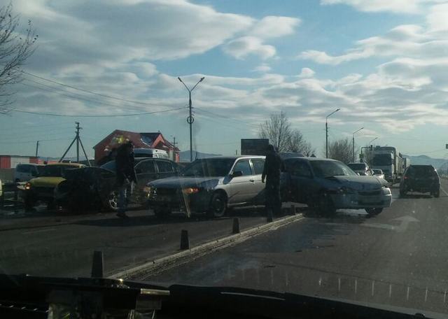 В Улан-Удэ при столкновении двух автомобилей пострадала женщина (ФОТО)