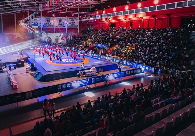 На чемпионате России по женской борьбе в Улан-Удэ определились первые медалисты 