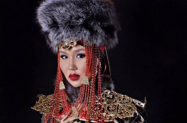 Улан-удэнке, представляющей Россию на «Miss Asia Pacific International 2017», нужны голоса