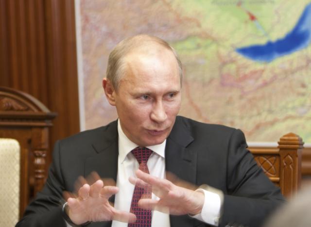 Путин поручил правительству подготовить программу сбережения Байкала