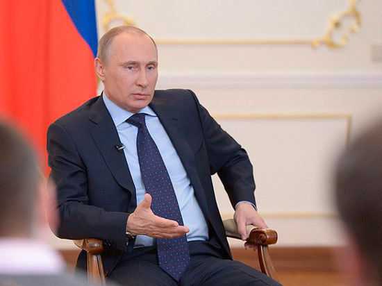 Владимир Путин прервал свое молчание и созвал пресс-конференцию по ситуации на Украине