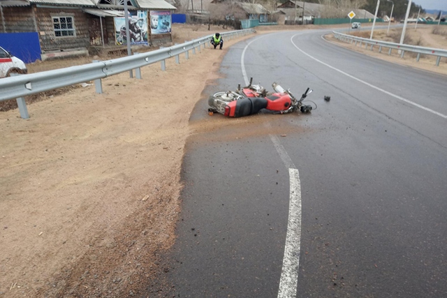 В Бурятии водитель мотоцикла без прав устроил ДТП с пострадавшими