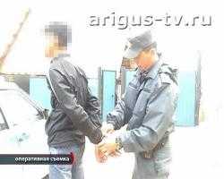 «Одеться надо было». Задержаны молодые люди, пытавшиеся обокрасть коттедж в Улан-Удэ 