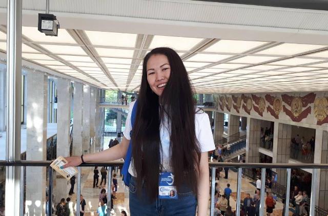 Девушка из Улан-Удэ стала волонтером на параде Победы в Москве 