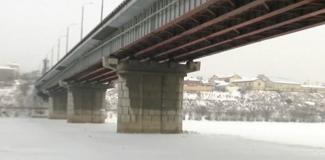 «Лед тронулся»: В Улан-Удэ оценят целесообразность строительства моста через Селенгу