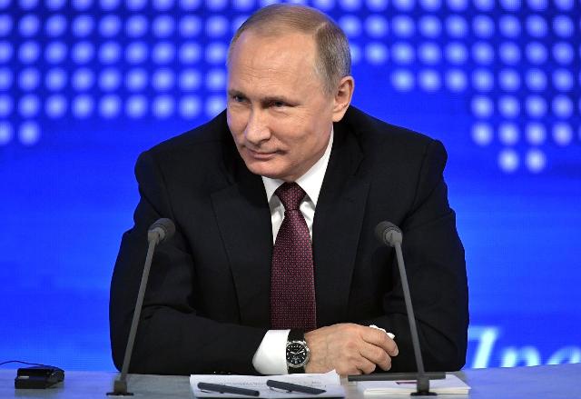 Пресс-секретарь президента рассказал о планах Путина на новогодние праздники