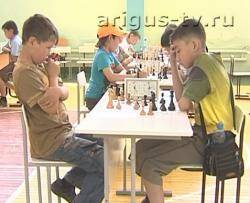 100 юных шахматистов со всей Бурятии собрались на чемпионате в Улан-Удэ