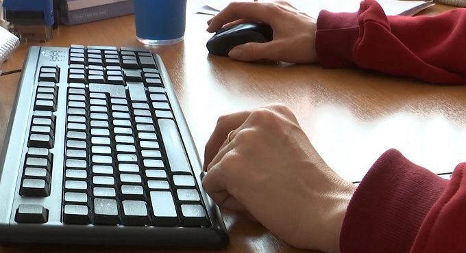 10 000 долларов и 9 200 евро отдал мошенникам студент из Улан-Удэ