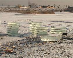 Жители Левого Берега боятся, что строительство ледовых городков оставит их без воды