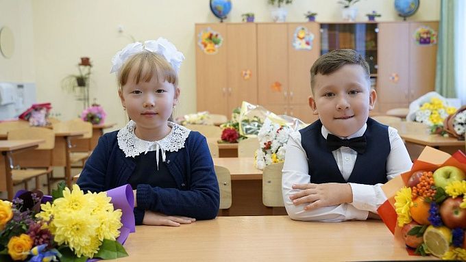 Почти шесть тысяч детей впервые сядут за парты в школах Улан-Удэ