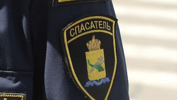 В Бурятии двое малышей заперли себя в пустом доме