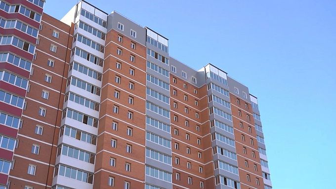 В Улан-Удэ наглый застройщик требовал с переселенцев доплату за жилье