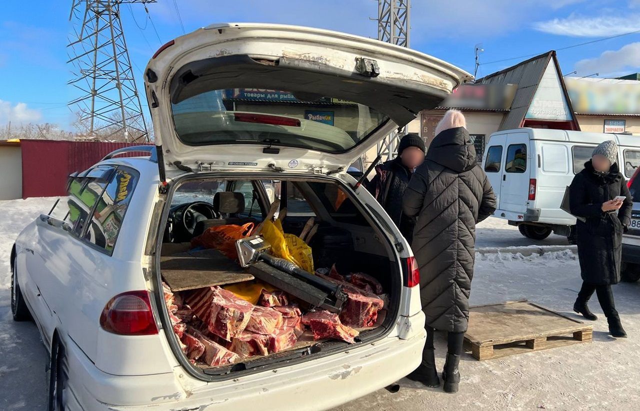 Стихийный мясной рынок накрыли в Улан-Удэ