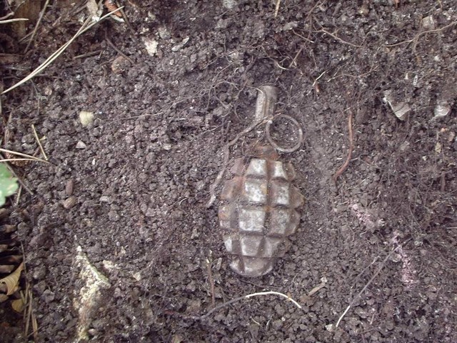 Житель Бурятии вскапывал огород и нашел гранату (ФОТО)
