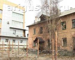 Новые стройки «душат» старые дома в центре Улан-Удэ