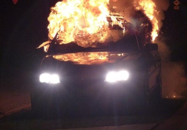 В Бурятии на дороге у федеральной трассы сгорел автомобиль