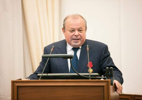Директора Улан-Удэнского авиазавода наградили орденом «За заслуги перед Отечеством»