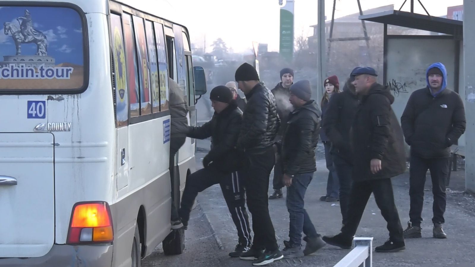 Прижимался к людям в толпе: В Улан-Удэ задержали матерого карманника