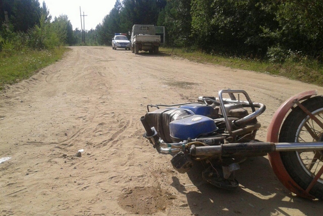 В Бурятии мотоциклист без прав врезался в микрогрузовик, есть пострадавшие (ФОТО)