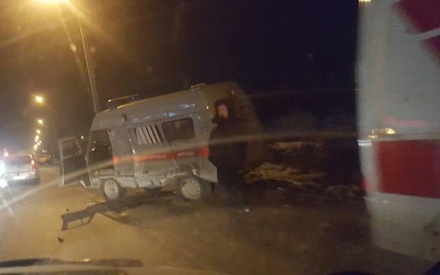 Автомобиль скорой помощи попал в тройное ДТП в Улан-Удэ (ФОТО)
