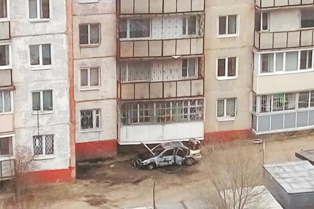 В Улан-Удэ горел автомобиль такси