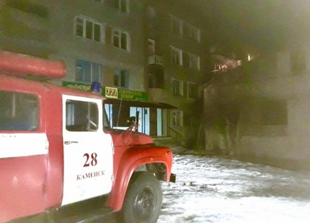 Семь человек спасли на пожаре в Бурятии