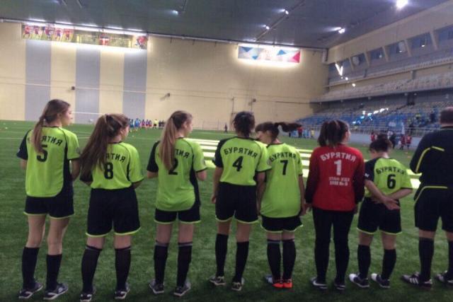 Улан-удэнские школьницы стали чемпионками Сибири по мини-футболу