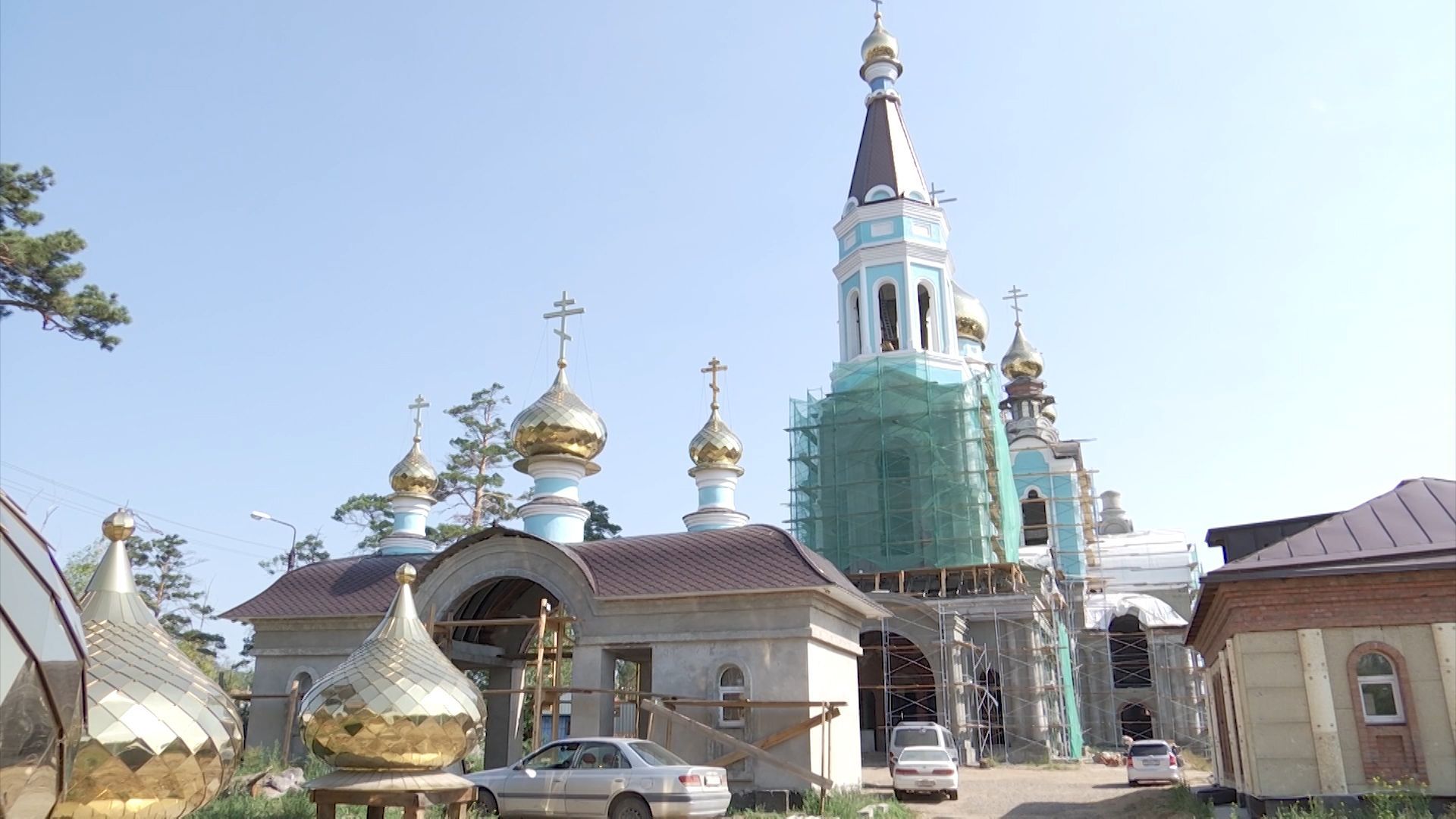 Первые службы начались в самом большом православном храме Бурятии