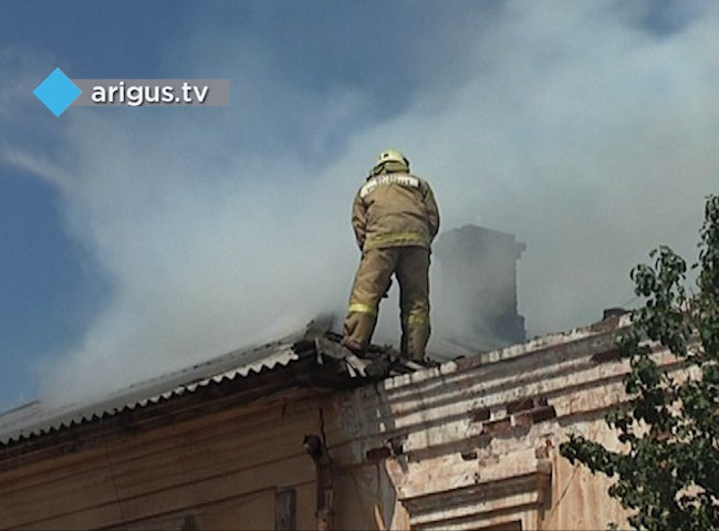 В Улан-Удэ мужчину спасли на пожаре в квартире