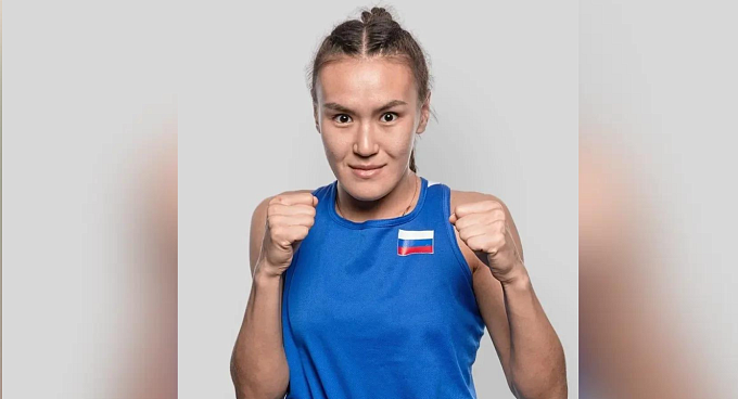Спортсменка из Бурятии завоевала серебро на чемпионате Европы по боксу