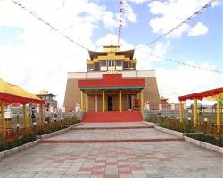 Еравна станет одним из центров Буддизма. В Бурятии открылся дворец Сандалового Будды