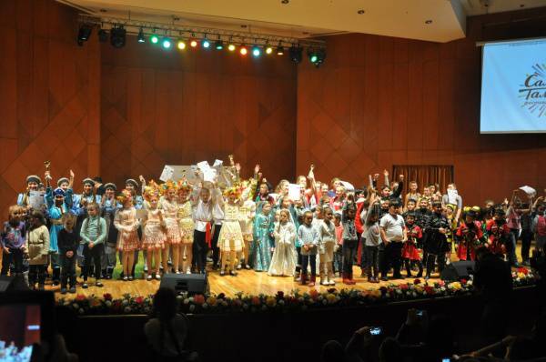 Юные таланты из Бурятии покорили жюри фестиваля в Астане