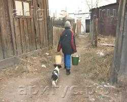 Дежурный по городу: как и почему жители одного из неблагоустроенных домов Улан-Удэ остались без нужника