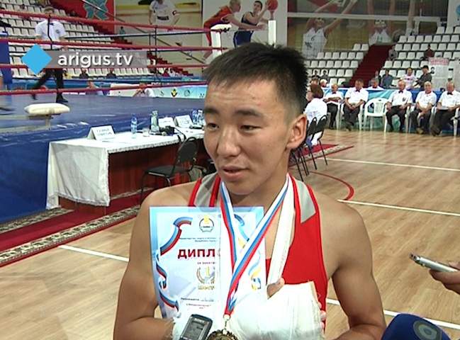 сборная республики бурятии по боксу юниоры. мастера спорта по боксу бурятия. боксеры бурятии знаменитые. баир батлаев боксер. бурятские боксеры.