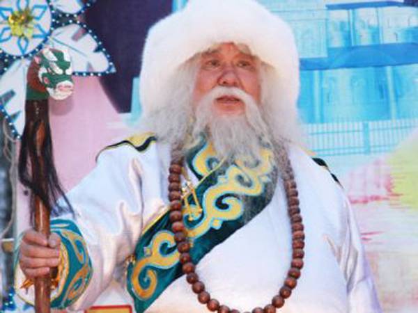 Сагаан Убгэн принял участие в "Нашествии Дедов Морозов"