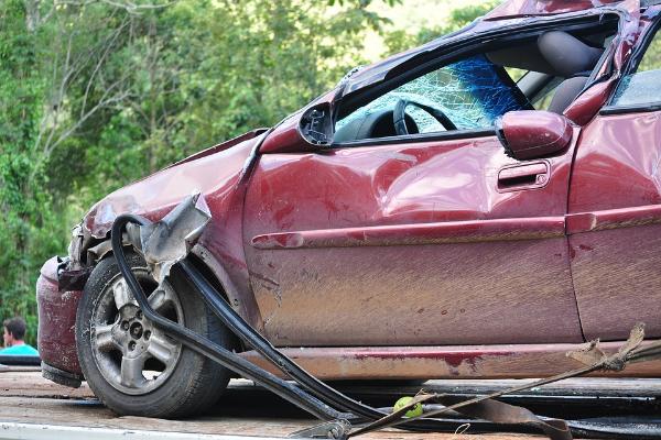 В перевернувшейся машине в Забайкалье пострадали семеро подростков, двое погибли