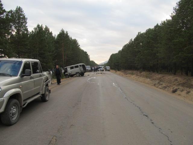 В Бурятии в столкновении двух «УАЗов» погиб водитель