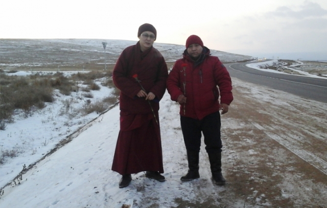 В Бурятии ламы Иволгинского дацана освятили места ДТП