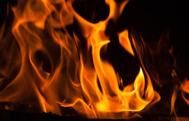 В Бурятии мужчина заживо сгорел от удара током на железной дороге