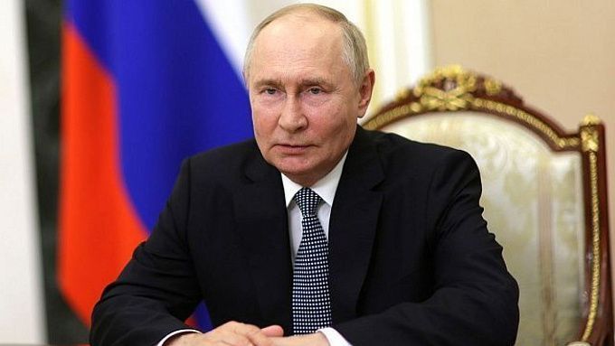 Путин: Дефицит топлива в России некритичен
