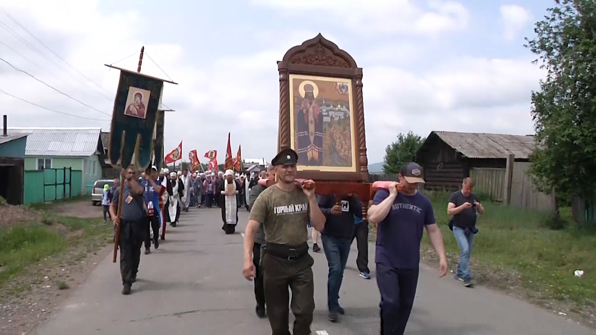 Паломники со всей Бурятии съехались для крестного хода