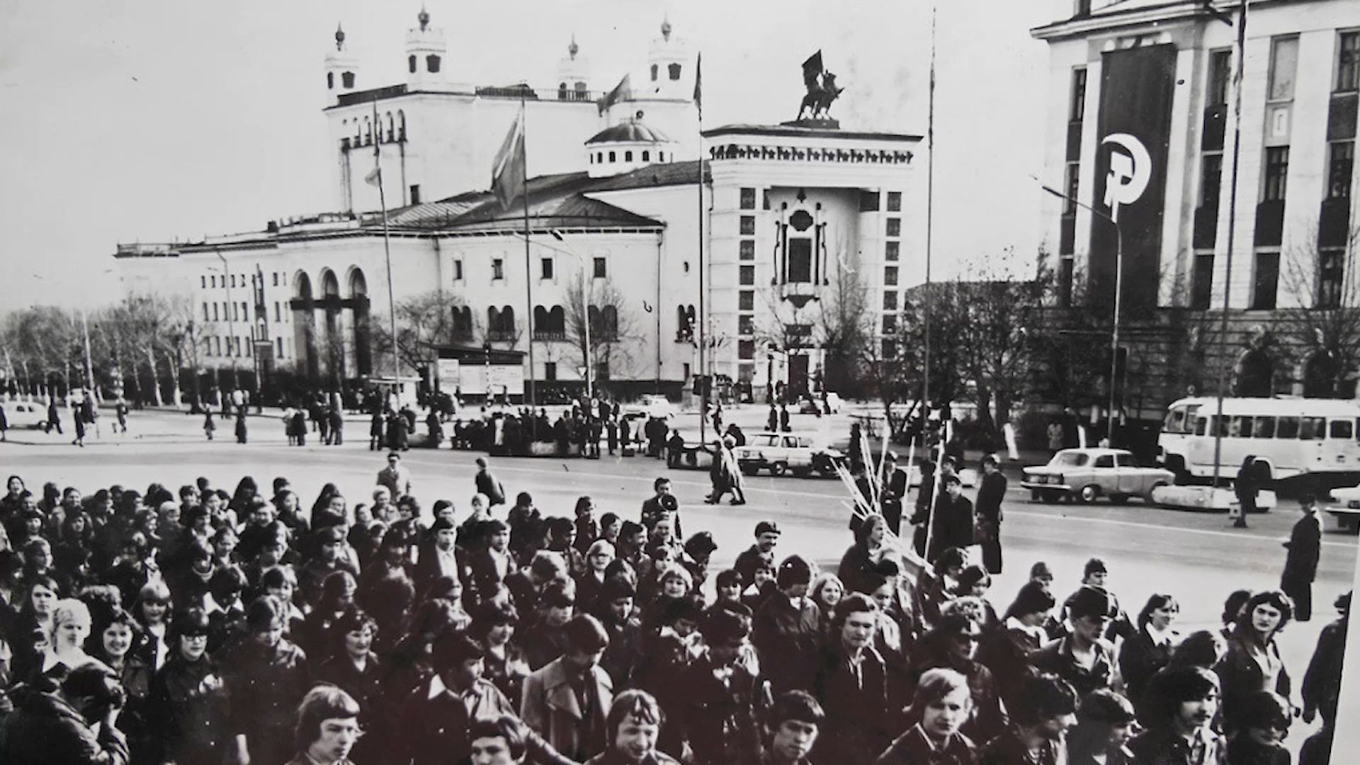 Отматываем пленку и вспоминаем по фотографиям, каким был Улан-Удэ