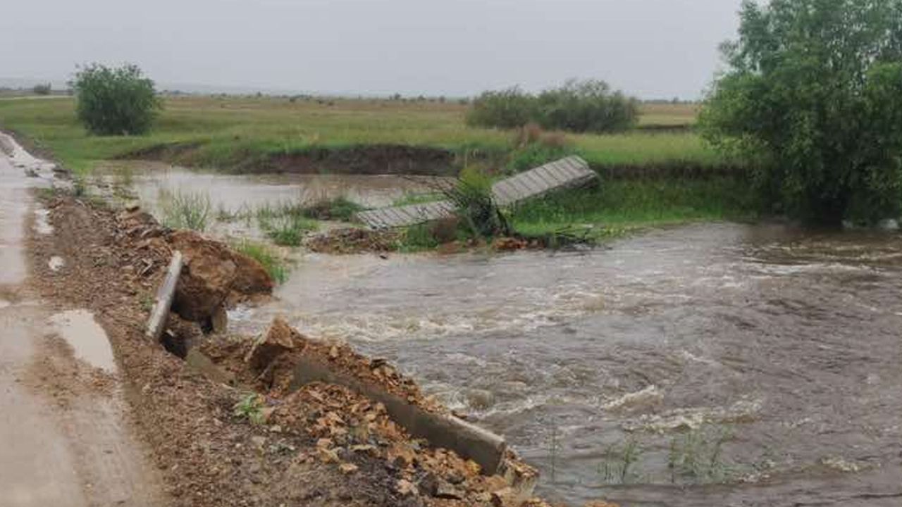 В районе Бурятии река размыла объездную дорогу. Введен режим повышенной  готовности