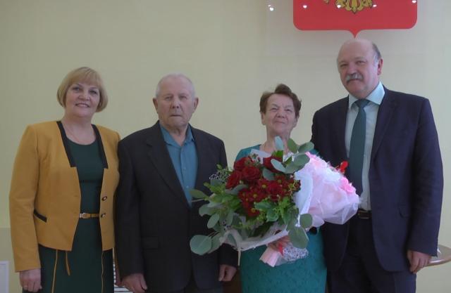 60 лет вместе: В Бурятии супруги отметили «бриллиантовую» свадьбу