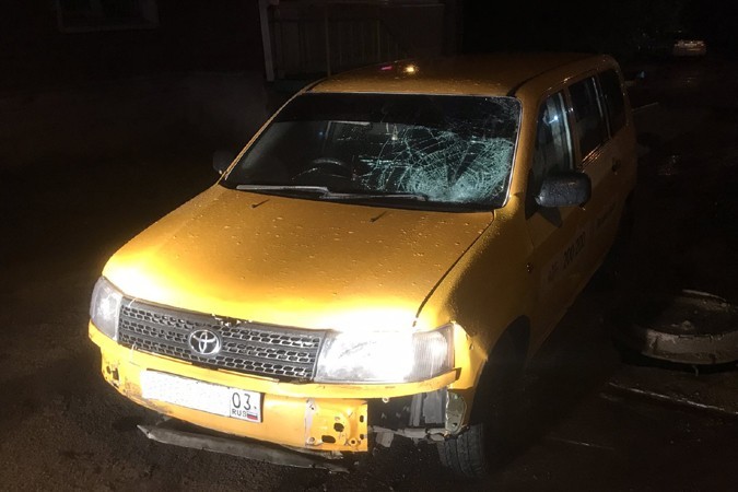 В Улан-Удэ водитель «Тойоты» сбил пешехода и сбежал с места ДТП