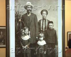 Лица предков на старинных фотопортретах. В Улан-Удэ открылась новая фотовыставка